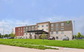 Holiday Inn Express & Suites Omaha Airport By Ihg